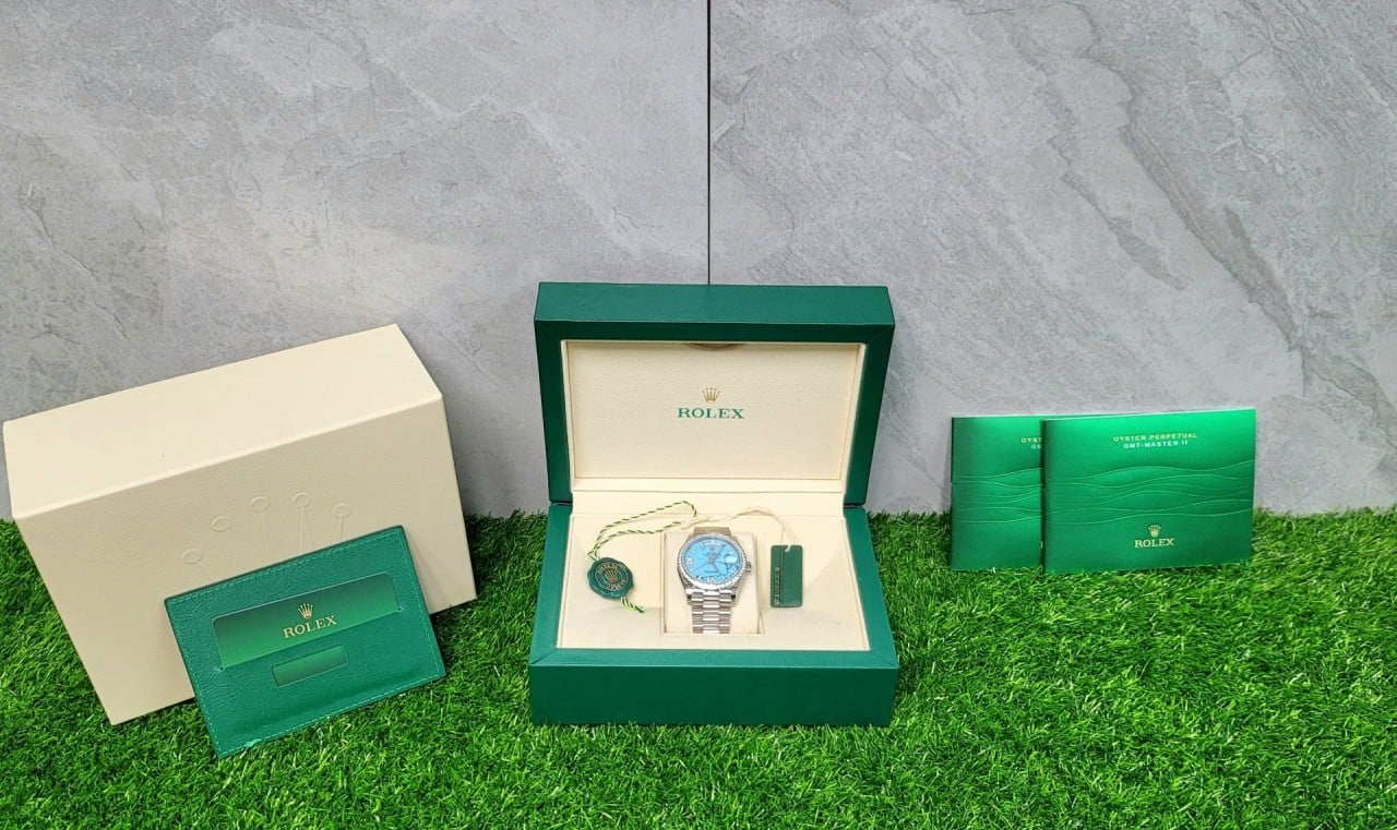 R 데이데이트36mm 18K화이트골드 금통 입고!!