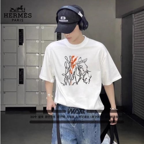 💕 에*** 말 선 포인트 디자인 반팔 티셔츠