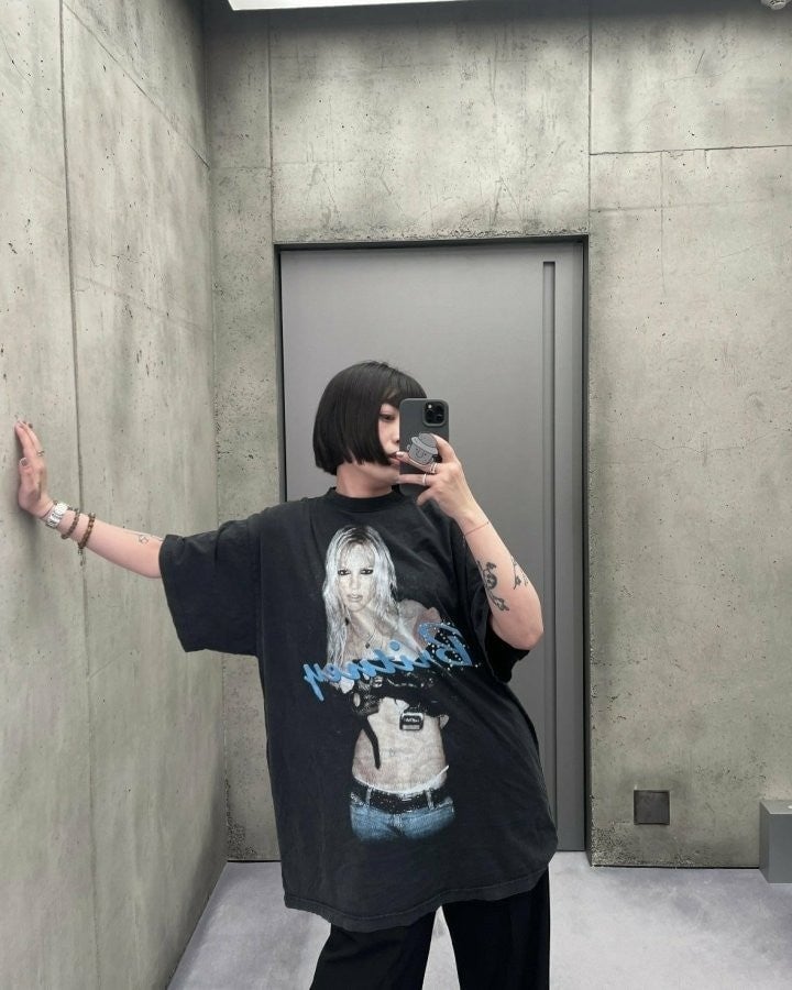 💕 발**** 브리트니 티셔츠