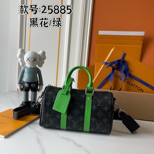루이비통 키폴 반둘리에 25