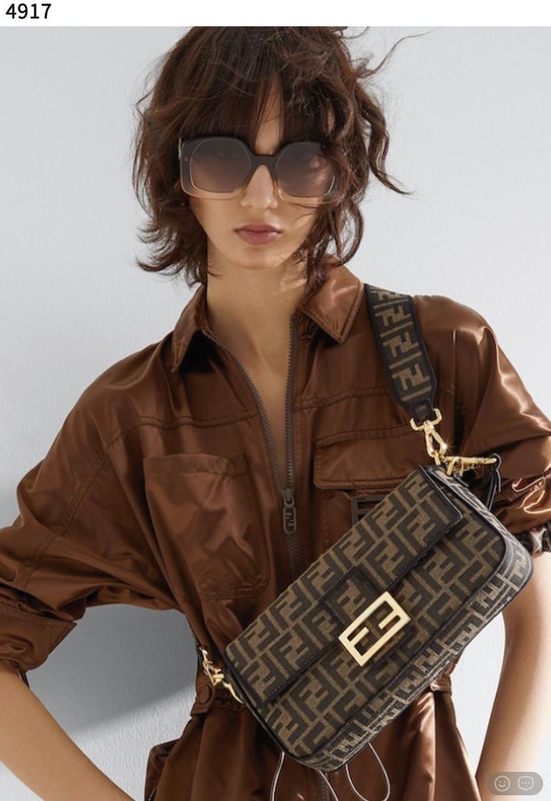 #펜디 [FENDI] 수입프리미엄급 자카드 FF 패브릭 바게트 백 신상 입고💢 #태그 #가방 #4917