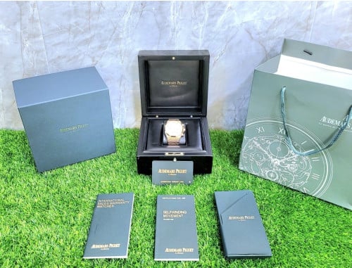 A 26240 OR 로얄오크 크로노그래프 41MM