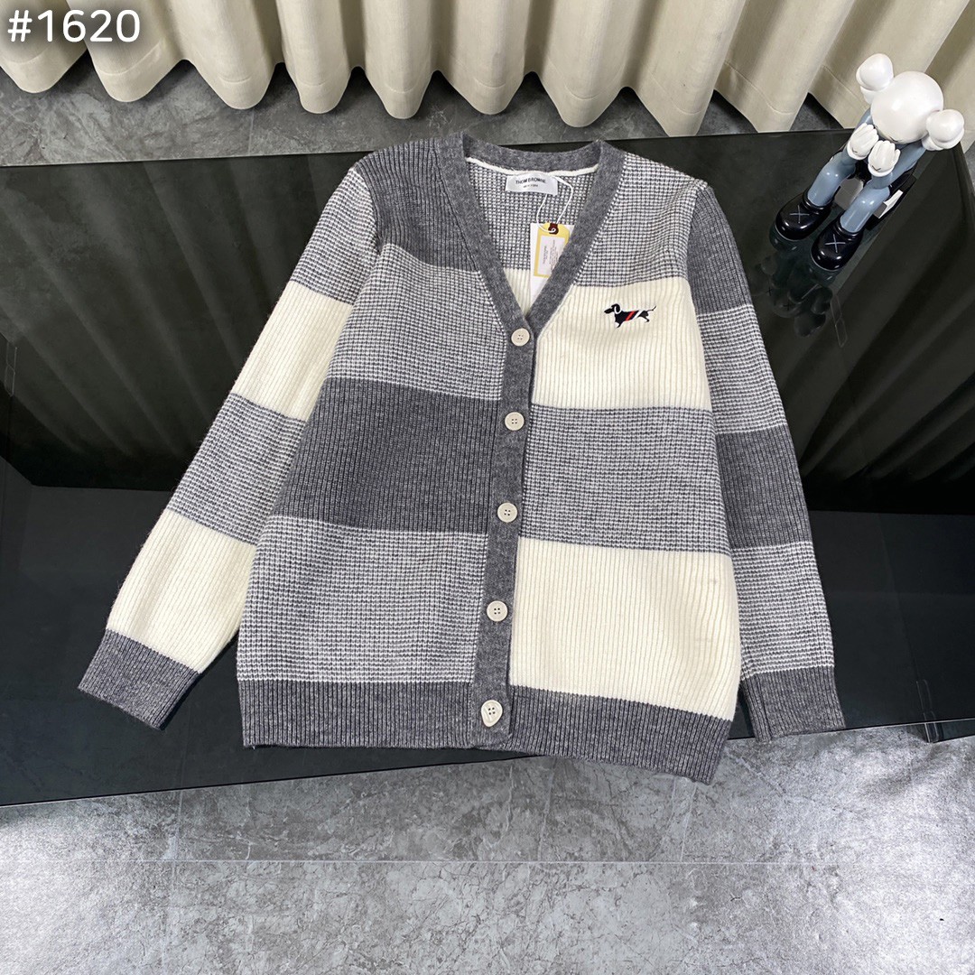 #톰브라운 도그패치 멀티 배색 가디건