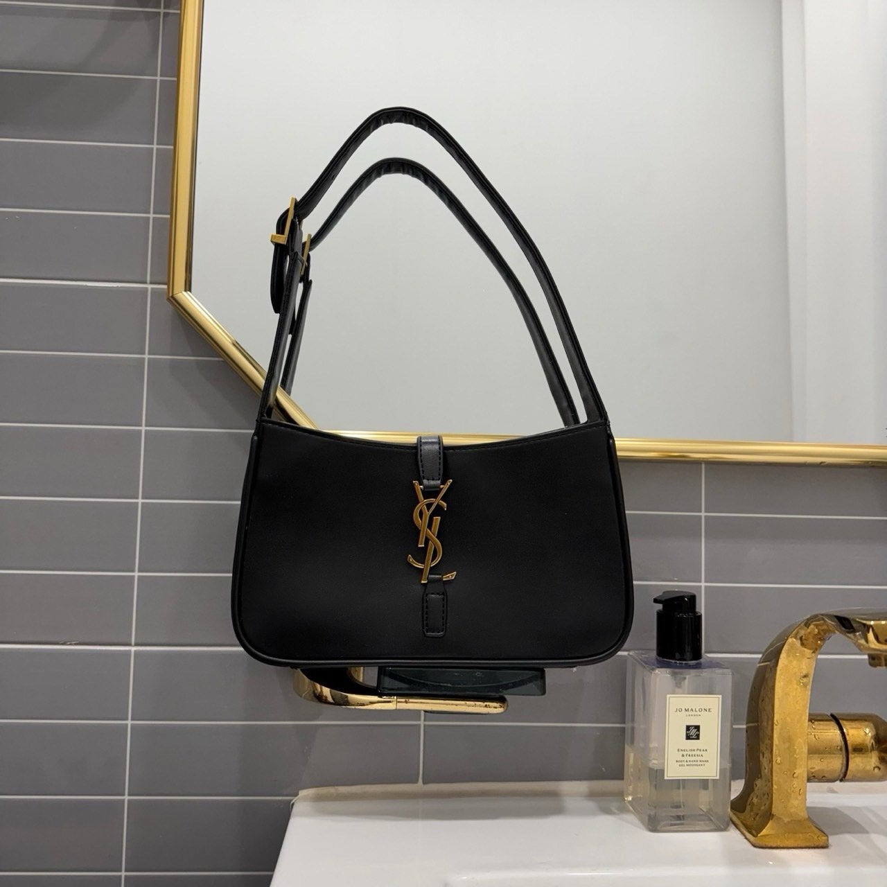 🤴🏻 #입생  탑 핸들 도트미니백🤴🏻