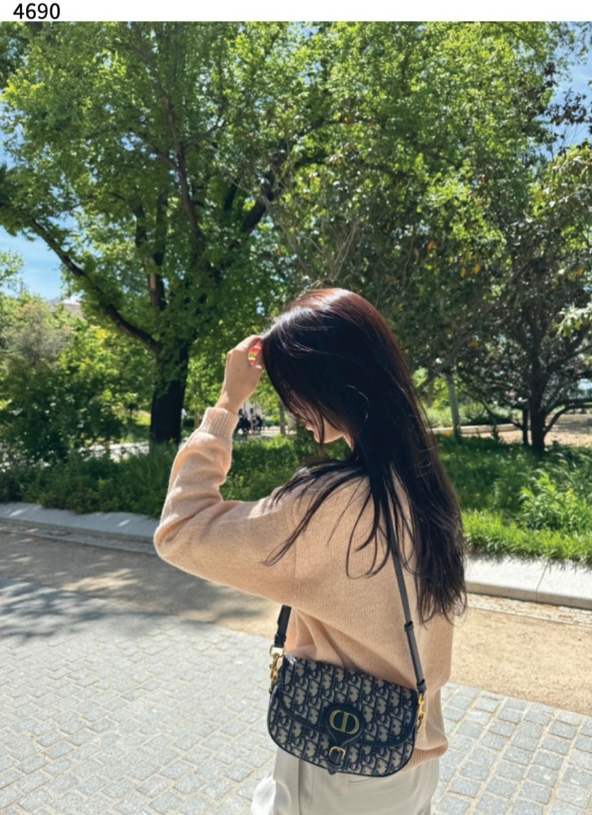 #디올 [Dior] 수입프리미엄급 디올 바비 이스트 웨스트백 신상 입고💢 #태그 #가방 #4690