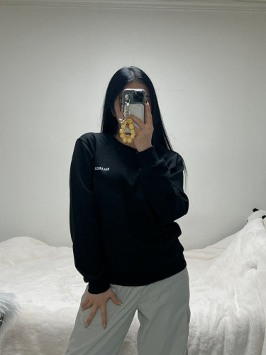 💕 발**** 라운드 맨투맨 티셔츠