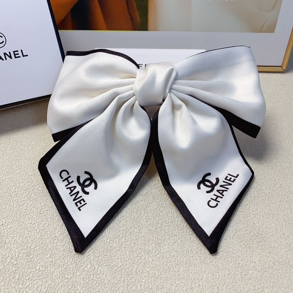 샤넬 cc 로고 헤어핀