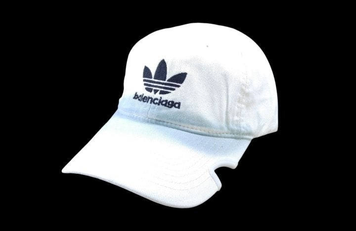 💕 발**** x 아*** 캡 화이트