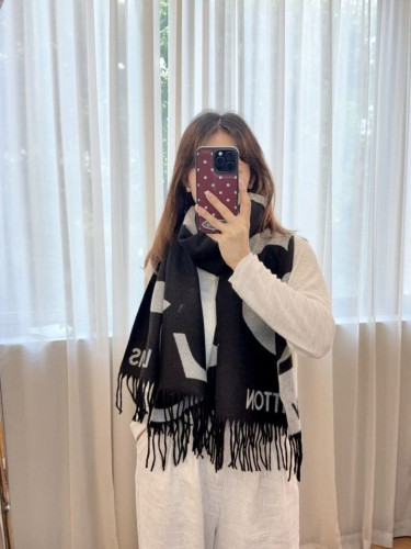 루이비통 머플러(수입)