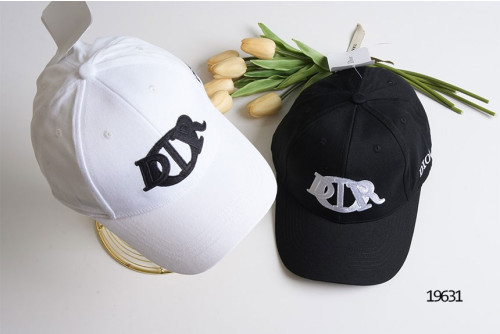 🔆 [DIOR] 크리스찬 디올 레터링 자수 볼캡 🔆