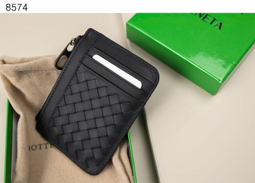 #보태가베네타 [BOTTEGA VENETA] 수입프리미엄급 인트레치아토 지퍼 카드케이스 신상 입고💢 #태그 #지갑 #8574