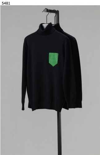 가슴포켓 폴라 니트