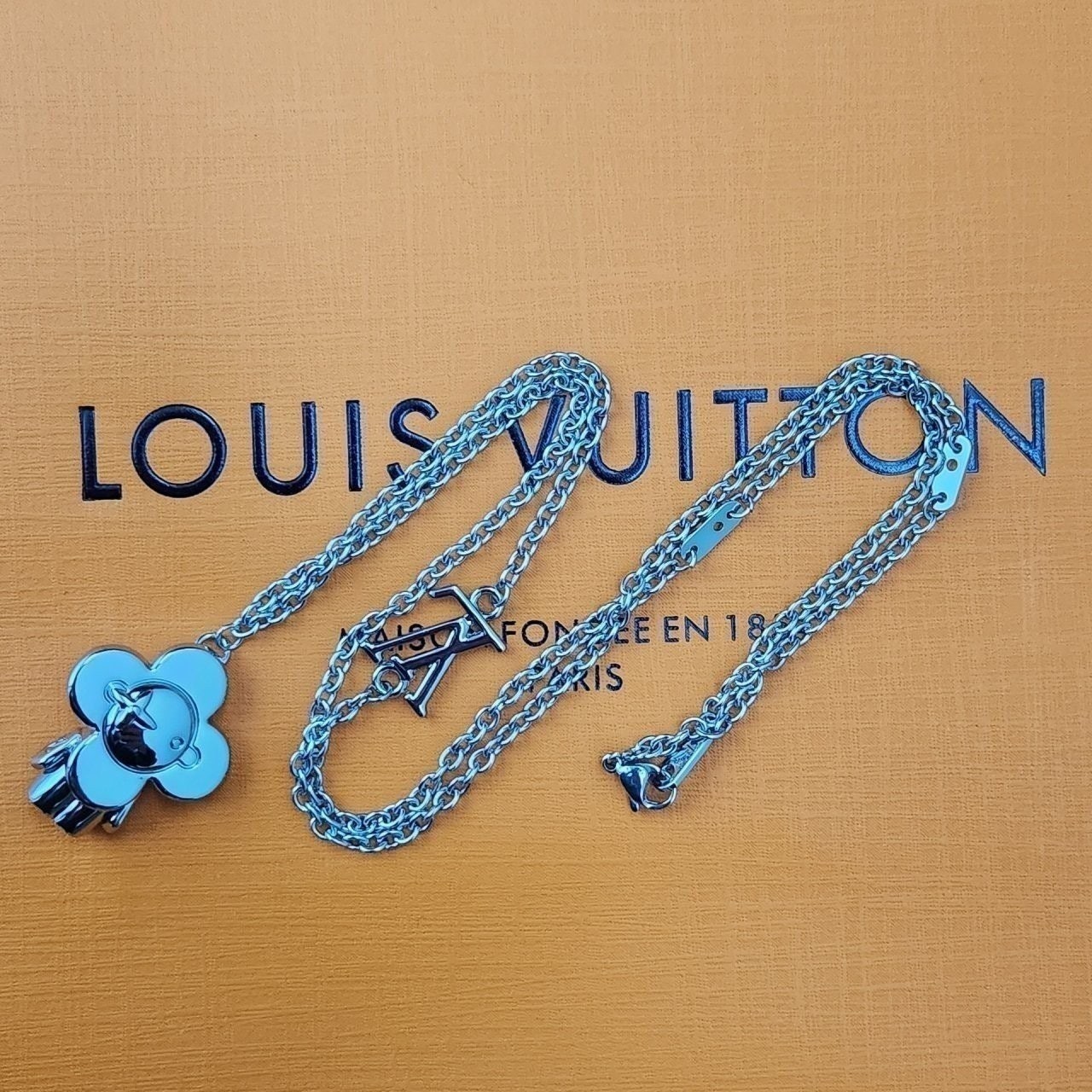 💕 [459번] 루* 비비엔 펜던트 목걸이