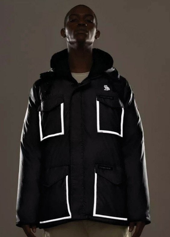 💕 캐* x ovo 콜라보 리플렉티브 덕다운 패딩(오버핏)