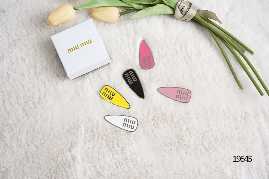 🔆 [MIUMIU] 미우미우 레터링로고 에폭시 헤어핀🔆