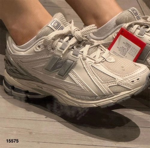 🔆 [NEW BALANCE] 뉴발란스 1906RE 레인클라우드 아이보리🔆