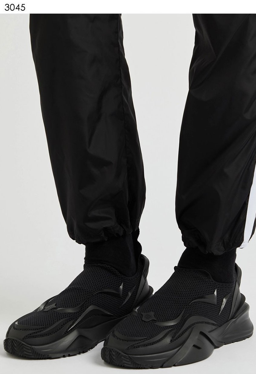 #팬디 [FENDI] 수입프리미엄급 테크니컬 flow 러너스니커즈 신상 입고💢 #태그 #신발 #3045