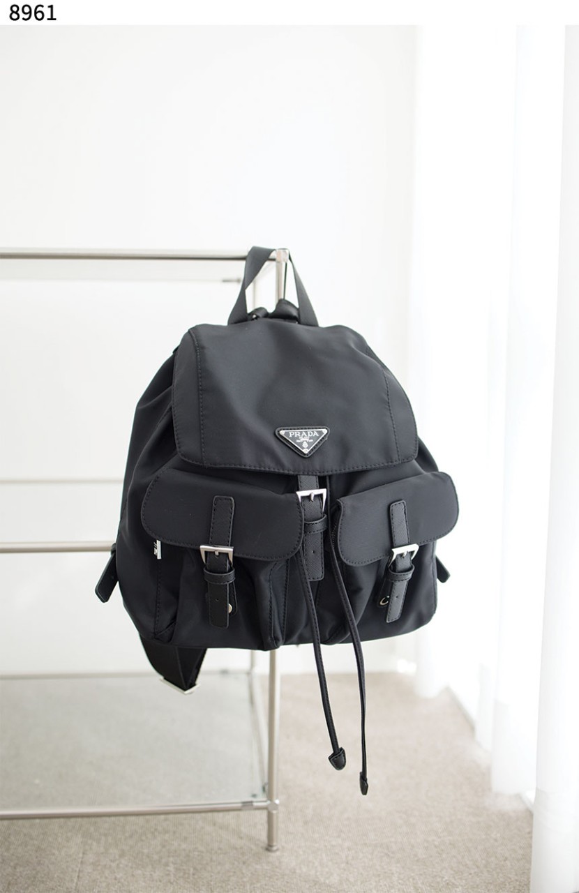 #프라다 [PRADA] 프라다 리나일론 백팩 신상입고💢 #가방 #8961