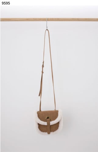 #어그 [UGG] 어그 무스탕 크로스바디 미니백 신상입고💢 #가방 #9595