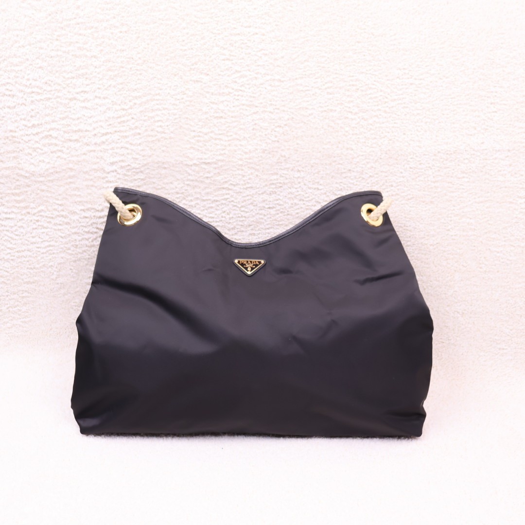 ✨프라다 사피아노 나일론 숄더백 ✨