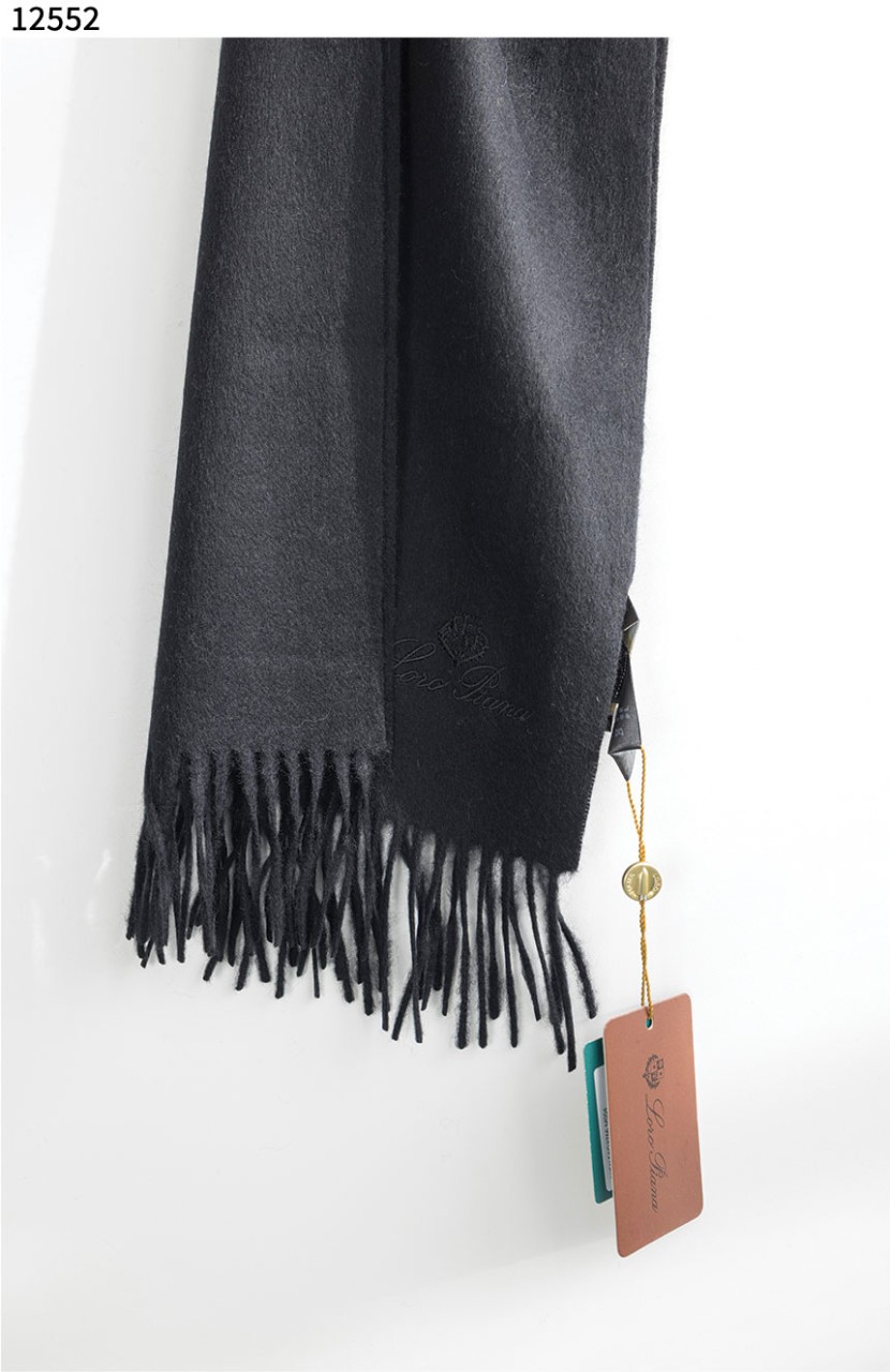 #로로피아나 [LOLO PIANA] 피꼴라 우니따 머플러 신상입고💢 #머플러 #12552