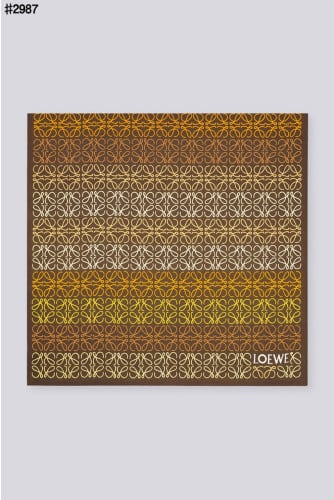 🍀 [LOEWE] 로에베 그라이언트 컬러 아나그램 로고 실크 숄 스카프 🍀