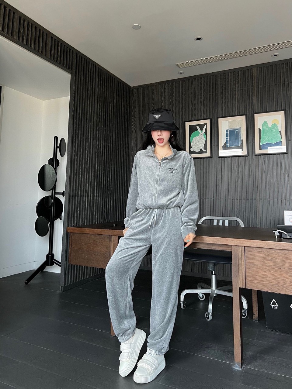 프라다 [PRADA] 프라다 밀라노 로고 트레이닝 셋