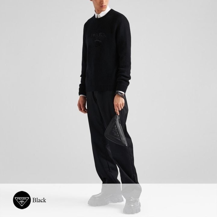 💕 프** 엠브로이더 크루넥 스웨터