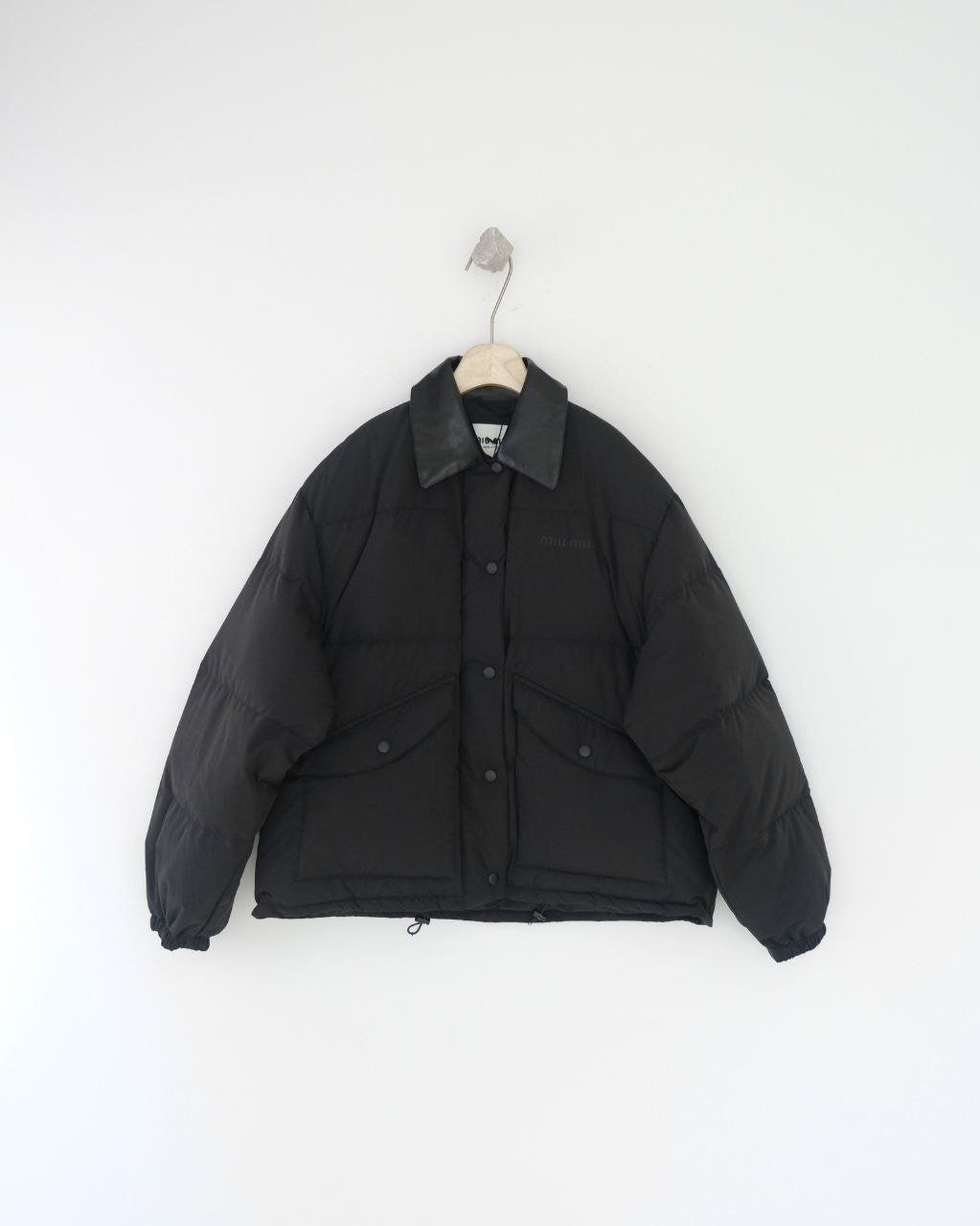 💕 미*** 25 컬렉션 레더 카라 다운 패딩 - 수입