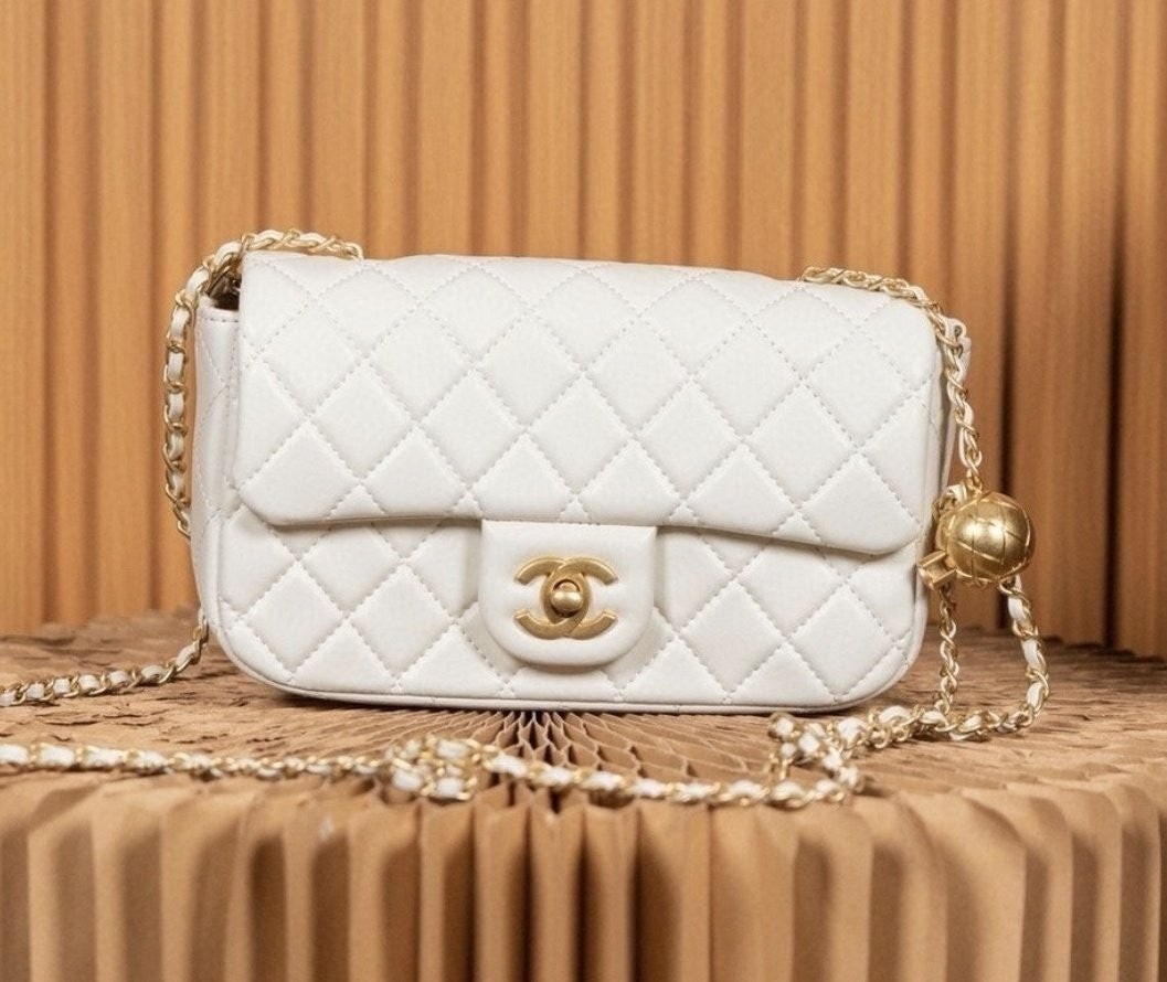 💕 샤* 골드볼 플랩백