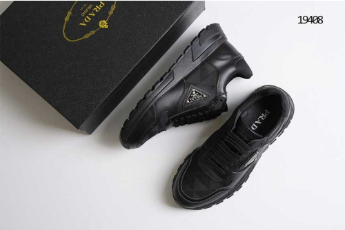 🔆 [PRADA] 프라다 삼각로고 블랙 로우탑 스니커즈 🔆