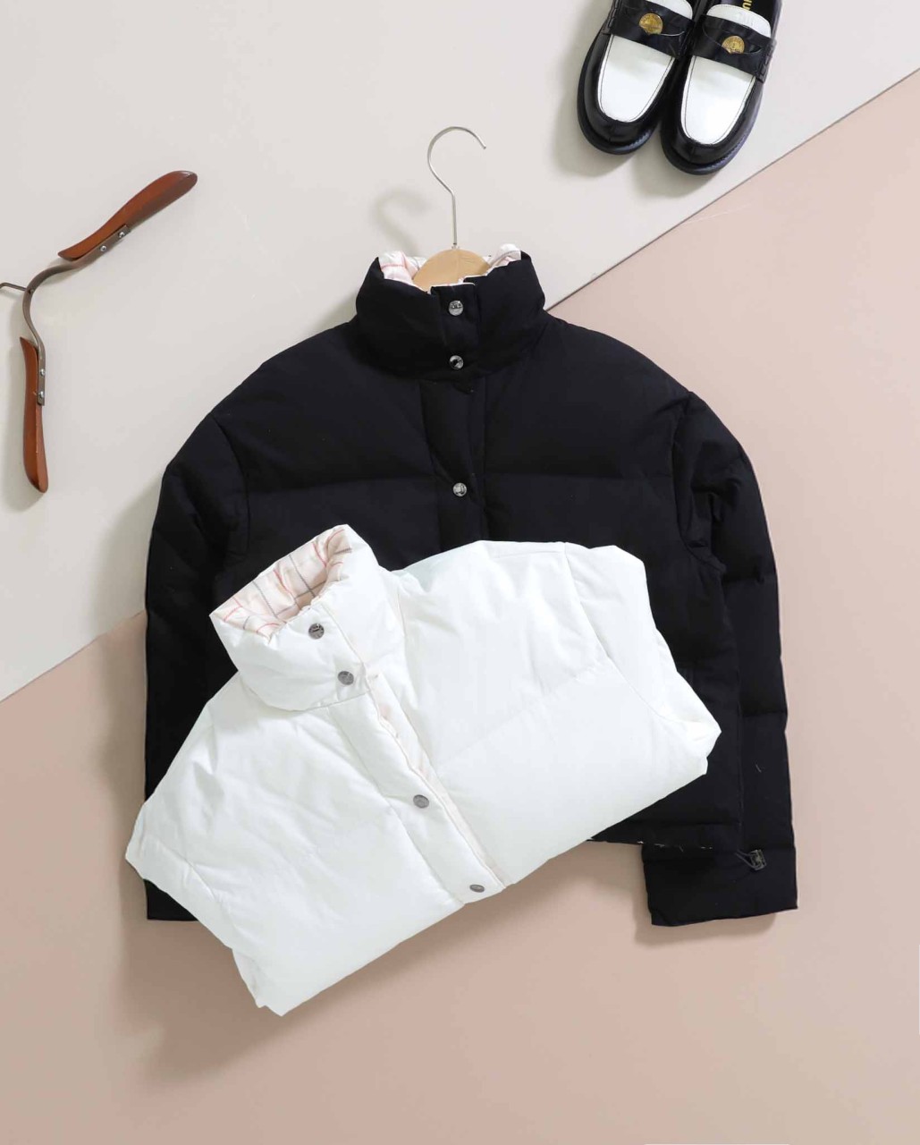 #로로피아나 [ LORO ] 수입 하이넥 미니멀 다운 자켓 입고💢 #여성상의 #패딩자켓