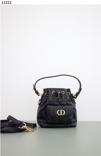 #디올 [Christian Dior]  Dior Caro 나노 버킷백 신상입고💢 #가방 #11221