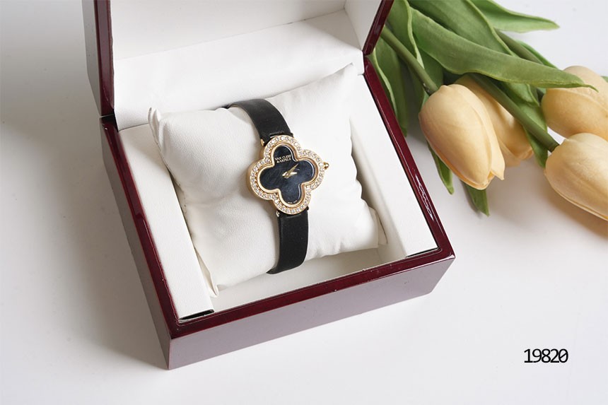 🔆 [Van Cleefs & Arpels] 반클리프&에펠 알함브라 시계 🔆