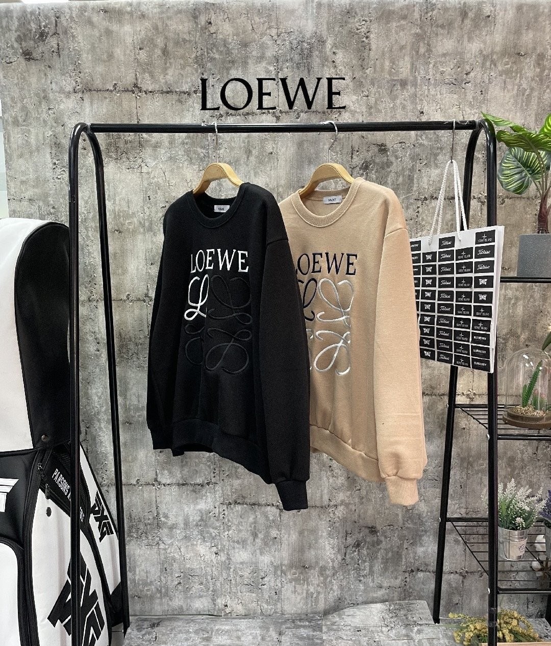 LOE 메인로고 자수 기모 맨투맨