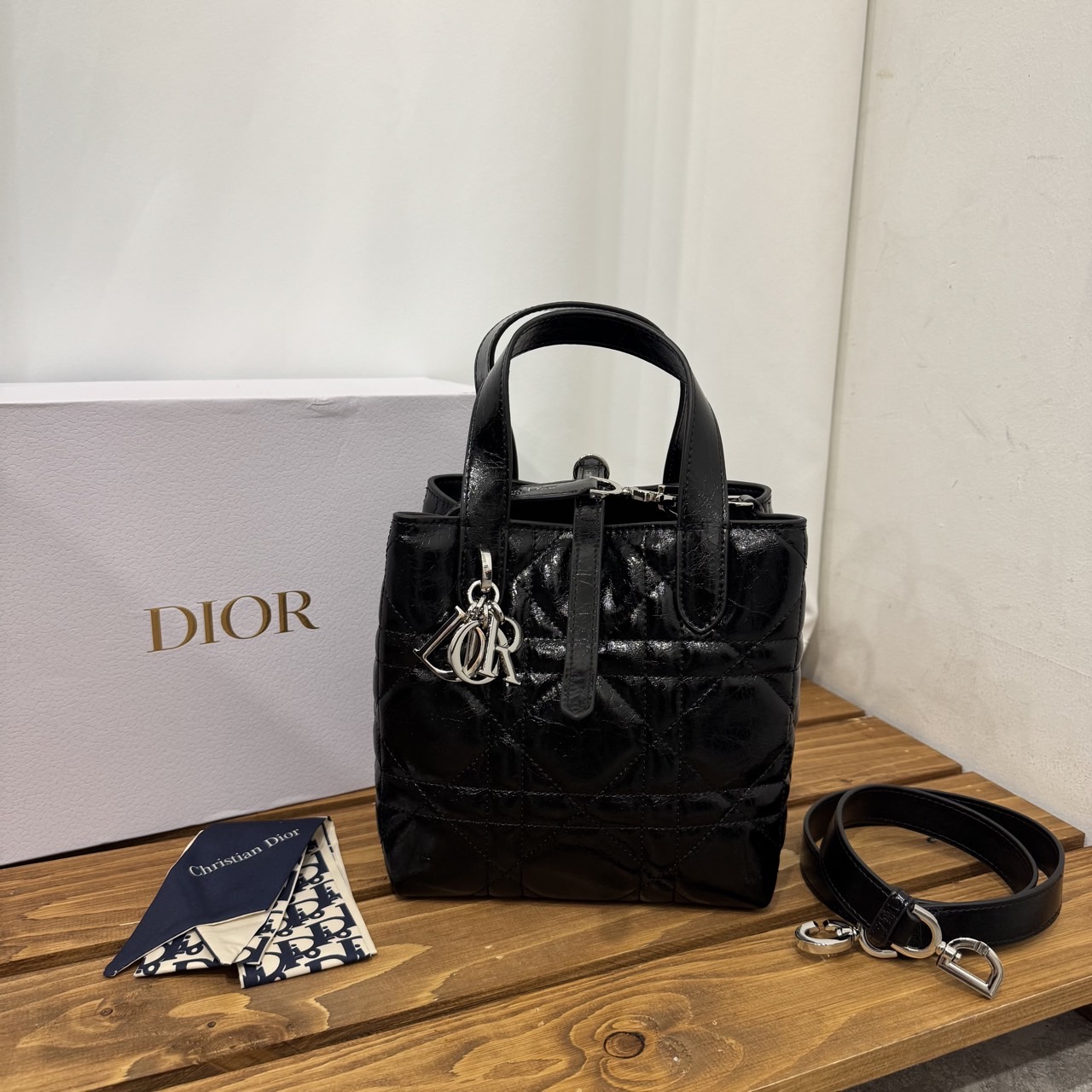 🤴🏻 #디올  뚜주흐 스몰 버티컬 토트백🤴🏻신상입고🤴🏻