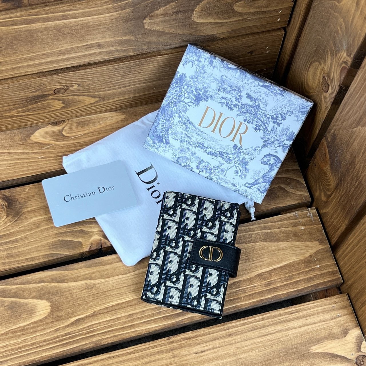 🤴🏻 #디올 (D*or) 버티컬 카드지갑 🤴🏻