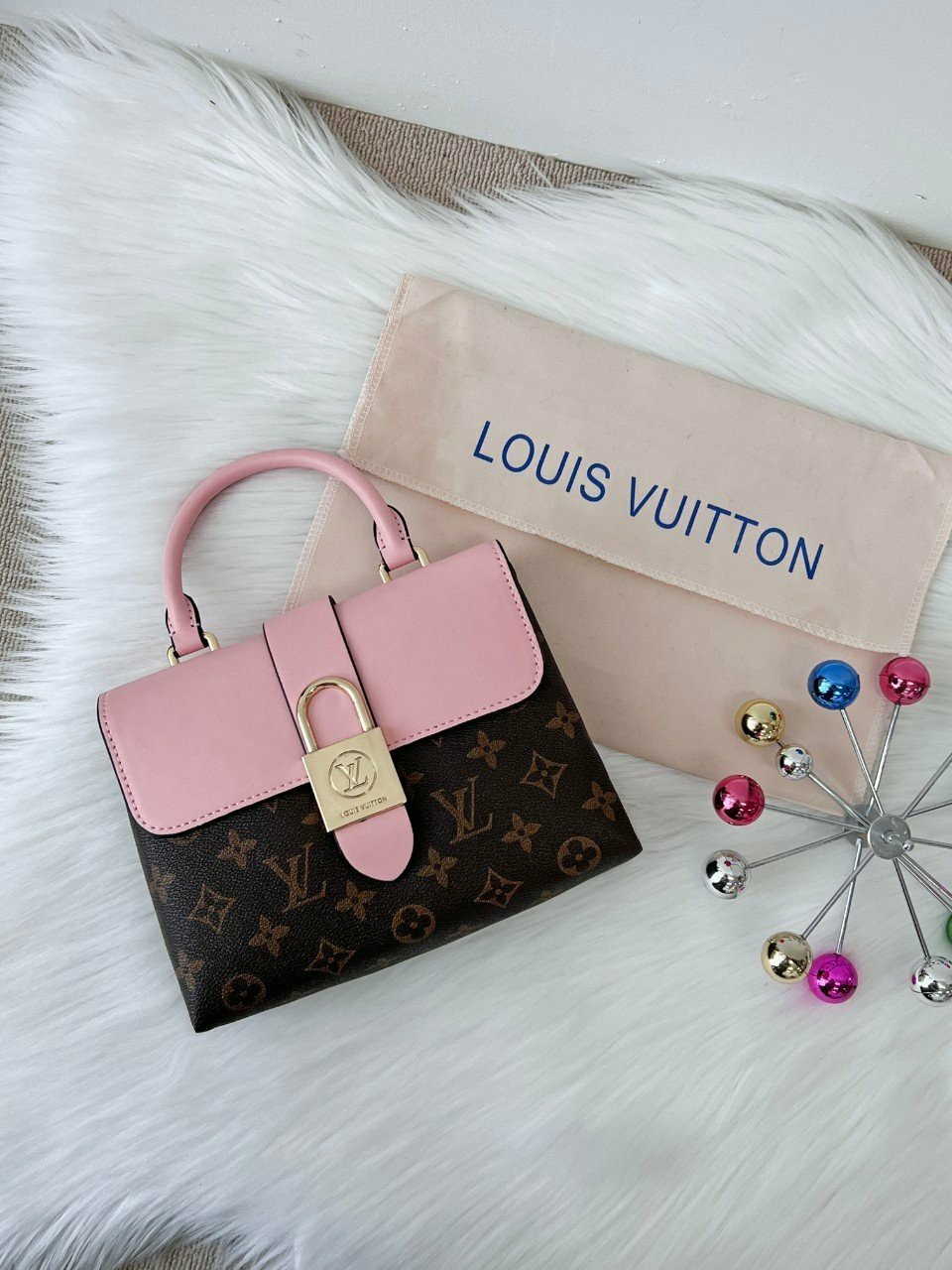 #Q #루이비통 록키bb