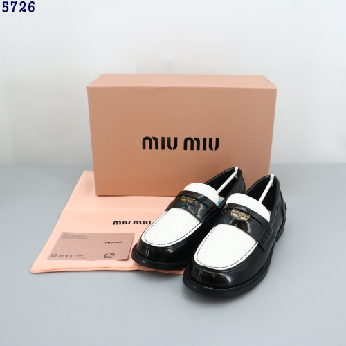 #DF #미우미우 페니로퍼