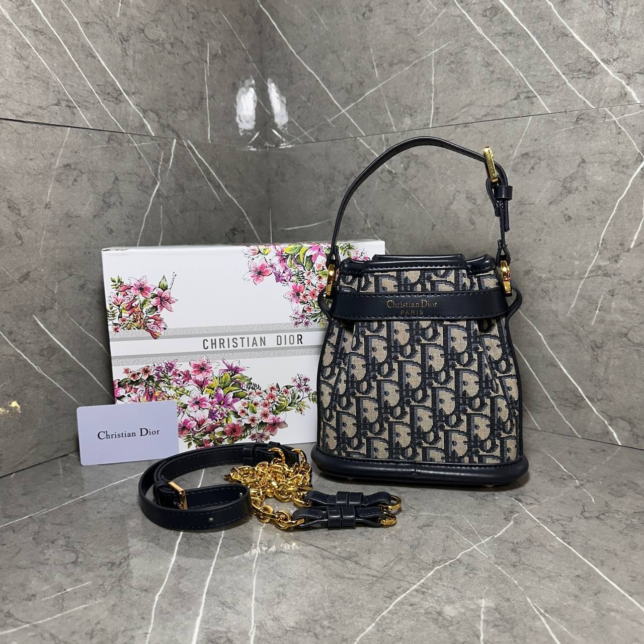 #AE #디올 버킷백 미니