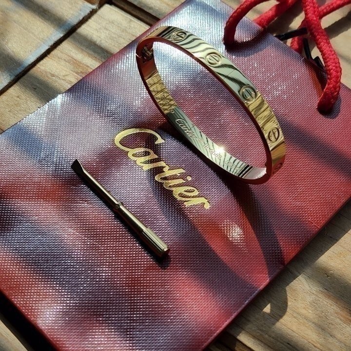 [216번] #까르띠에 러브팔찌 골드