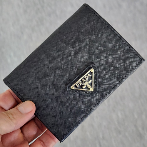 [370번] #프라다 사피아노 중지갑