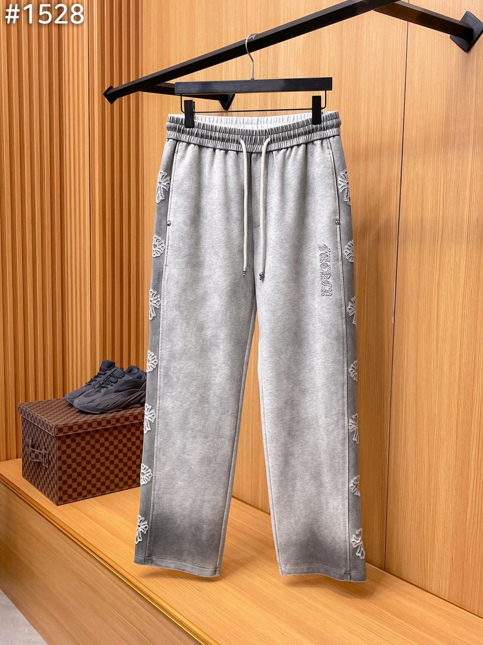 #크롬하츠 코튼 빈티지 워싱 스웻 팬츠