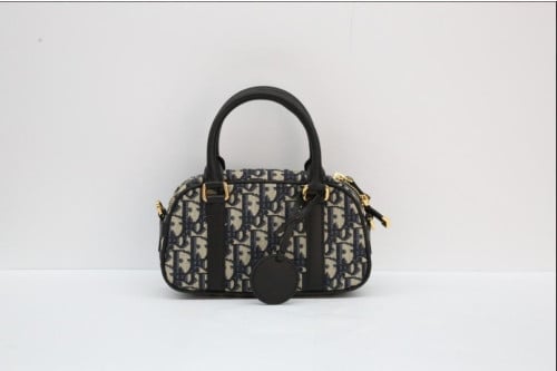 디올 D-vibe 미디엄 볼링백