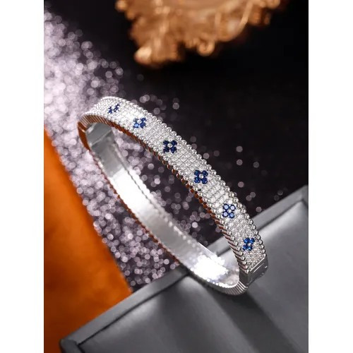 반클리프 VCF21 펄리 클로버 브레이슬릿 미디엄 모델 팔찌