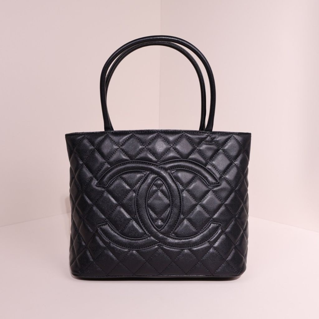 샤넬 빈티지 메달리온 토트백