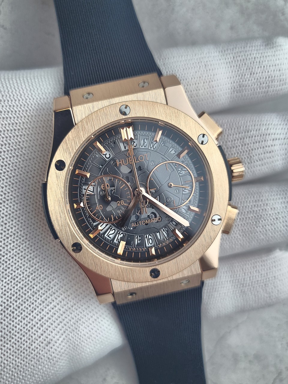 위블로 클래식 퓨전 에어로퓨전 스켈레톤 다이얼 시계