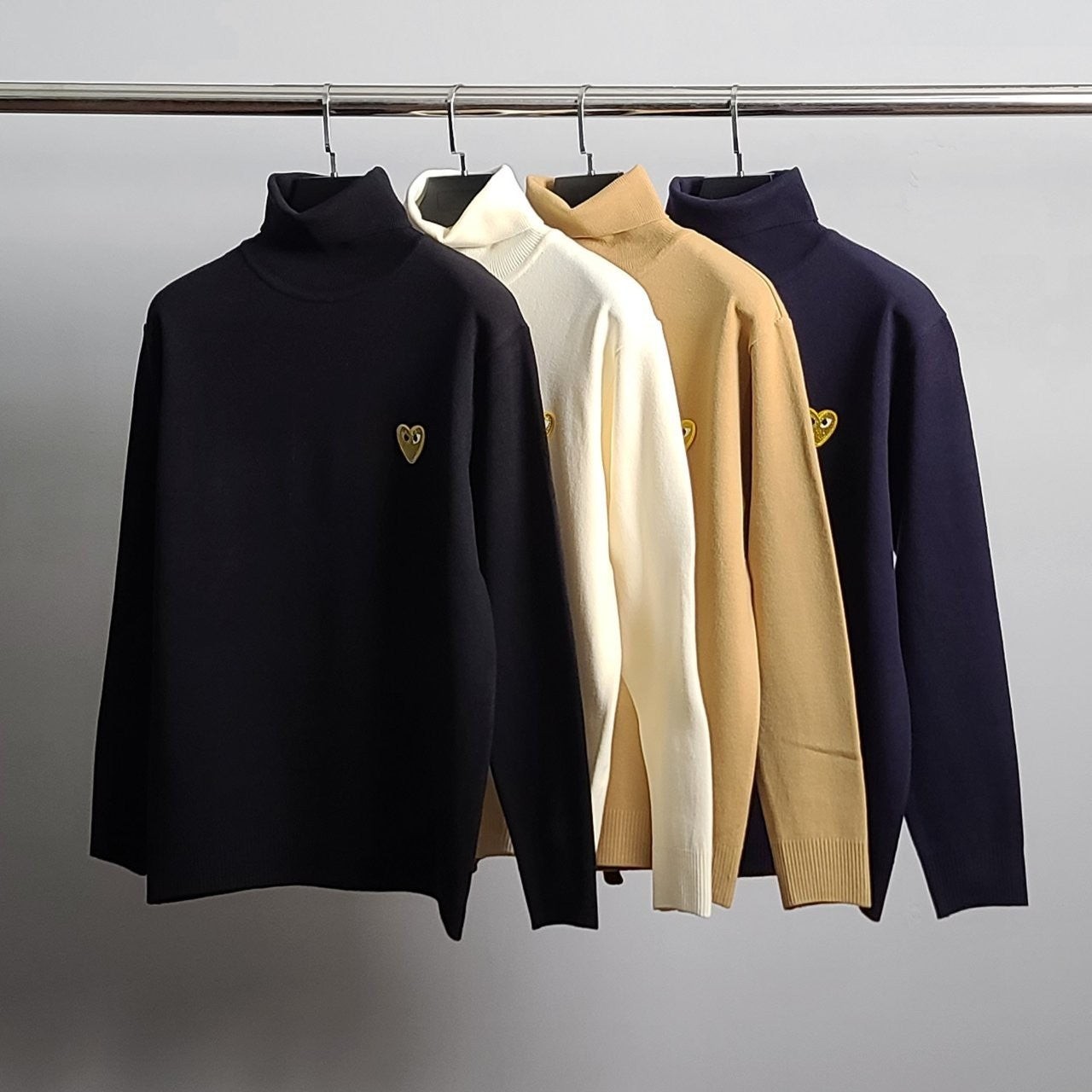 💕 꼼* 골드와펜 터틀넥 니트