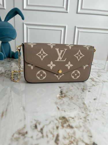 💕 루* 펠리시 포쉐트 모노그램 크로스백