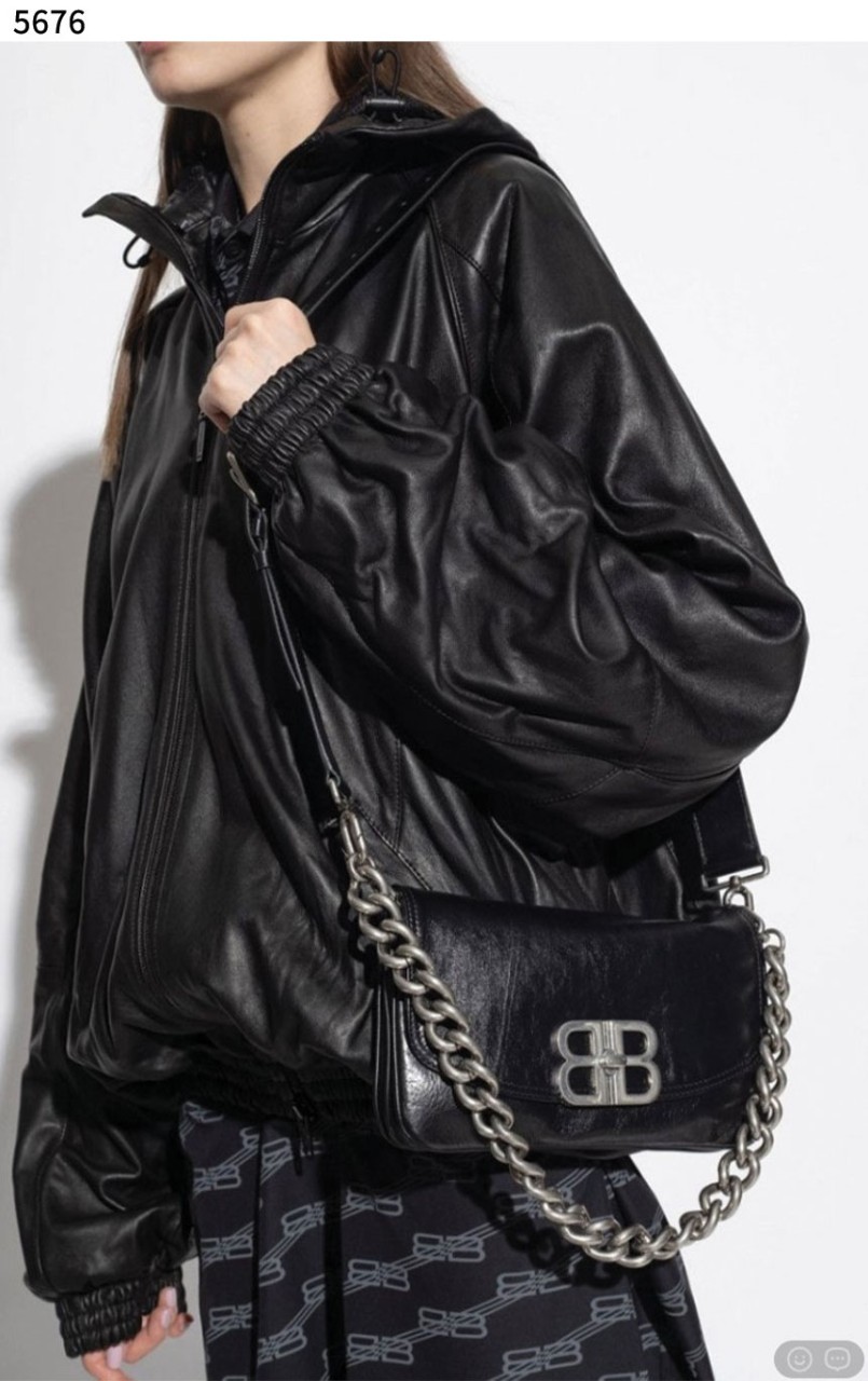 #발렌시아가 [BALENCIAGA] 수입프리미엄급 여성 BB SOFT 스몰 플랩 백 블랙 신상 입고💢 #태그 #가방 #5676